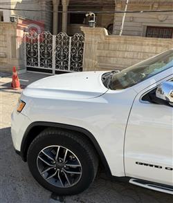 جيب جراند شيروكي